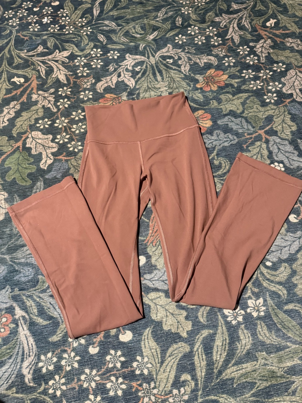 lululemon High-Rise mini flare Leggings